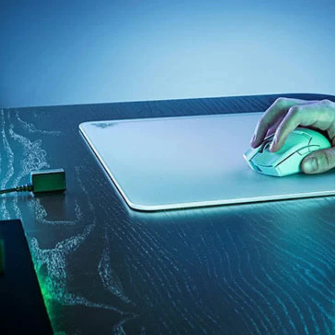 Razer Atlas Tempered Glass Gaming Mouse Pad - White (Large) - Image 3