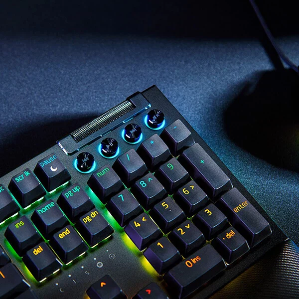 Razer BlackWidow V4 Mechanical Gaming Keyboard with Yellow Switches - Image 4